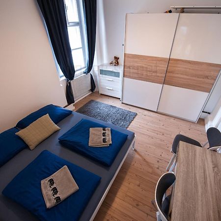 2 Rooms Apartment Close To Palmovka プラハ エクステリア 写真