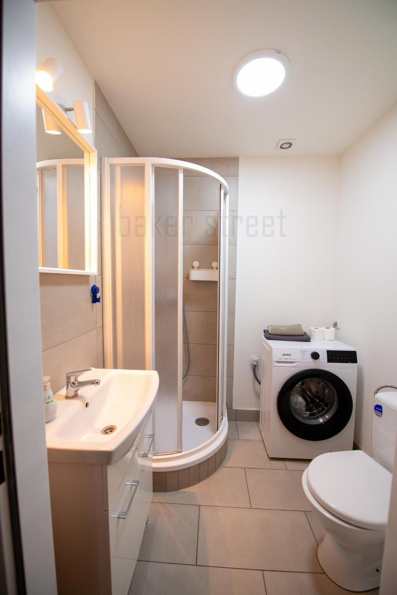 2 Rooms Apartment Close To Palmovka プラハ エクステリア 写真